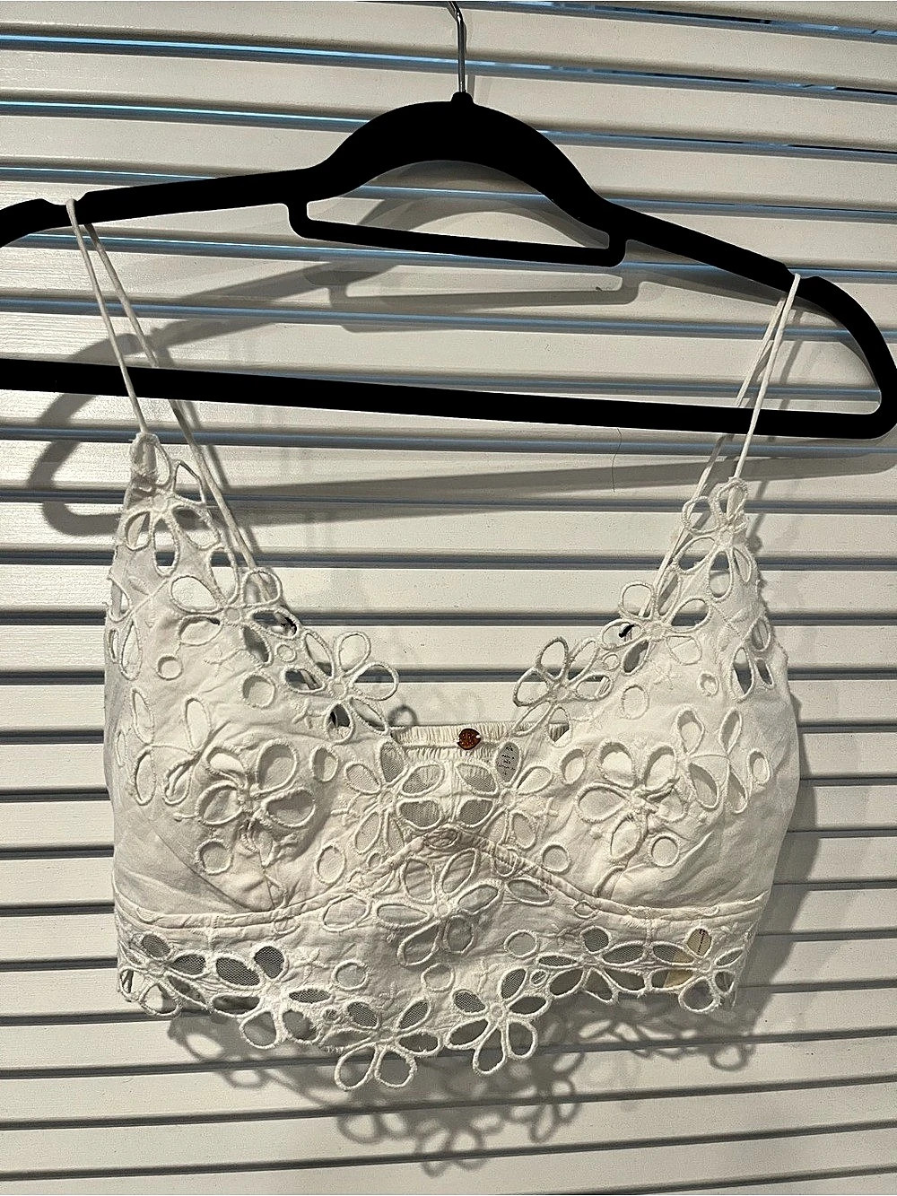 Free People Lace Camisole in White Size Medium Like New